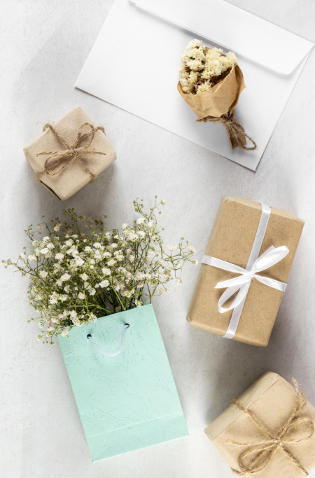 Premium branded gift hampers for corporate clients in Chandigarh