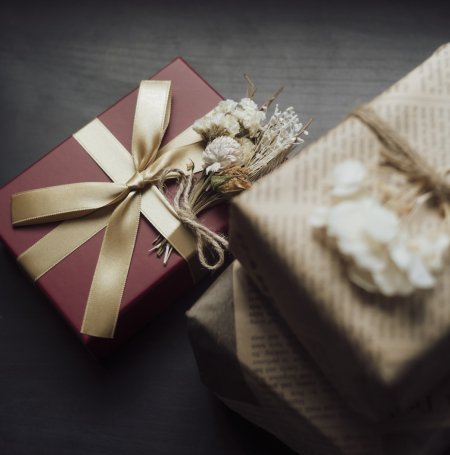 Premium festive gift boxes and luxury hampers online in Faridabad