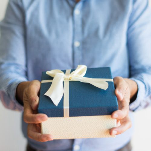 Corporate Gifts Designed to Keep Clients On Track to Success